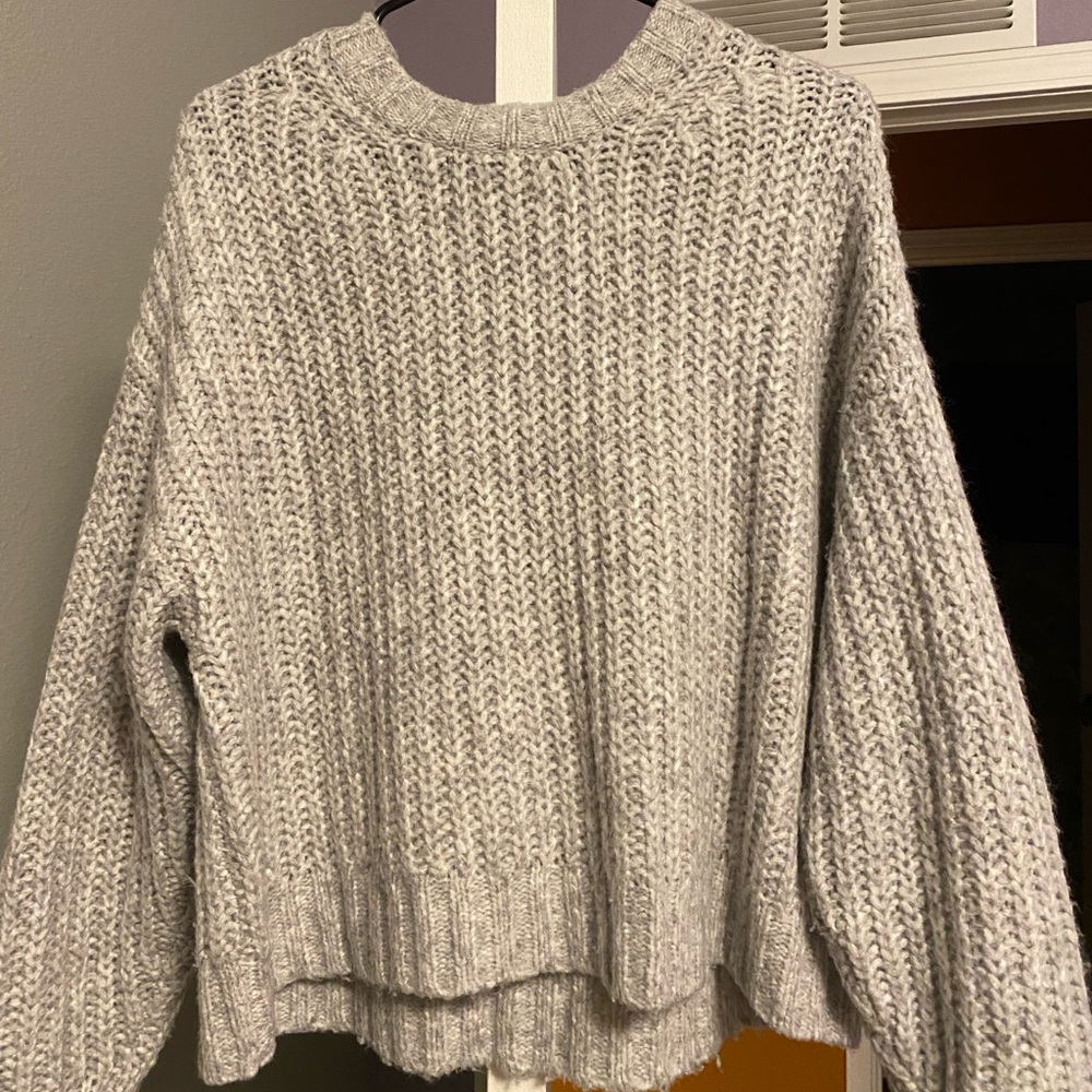 Grey American Eagle chunky sweater